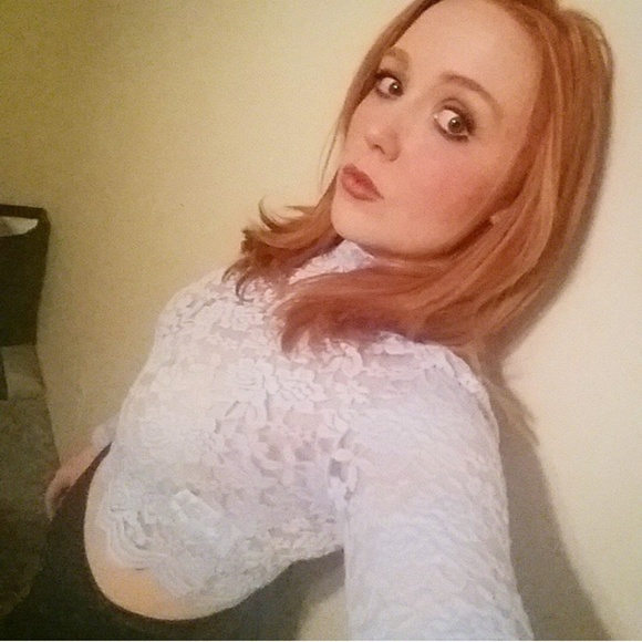 Divided by H&M Sheer lace crop top - Picture 3 of 3